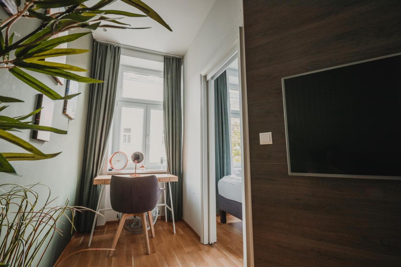 Zeus Design Apartments Lovely Home Wina Bagian luar foto