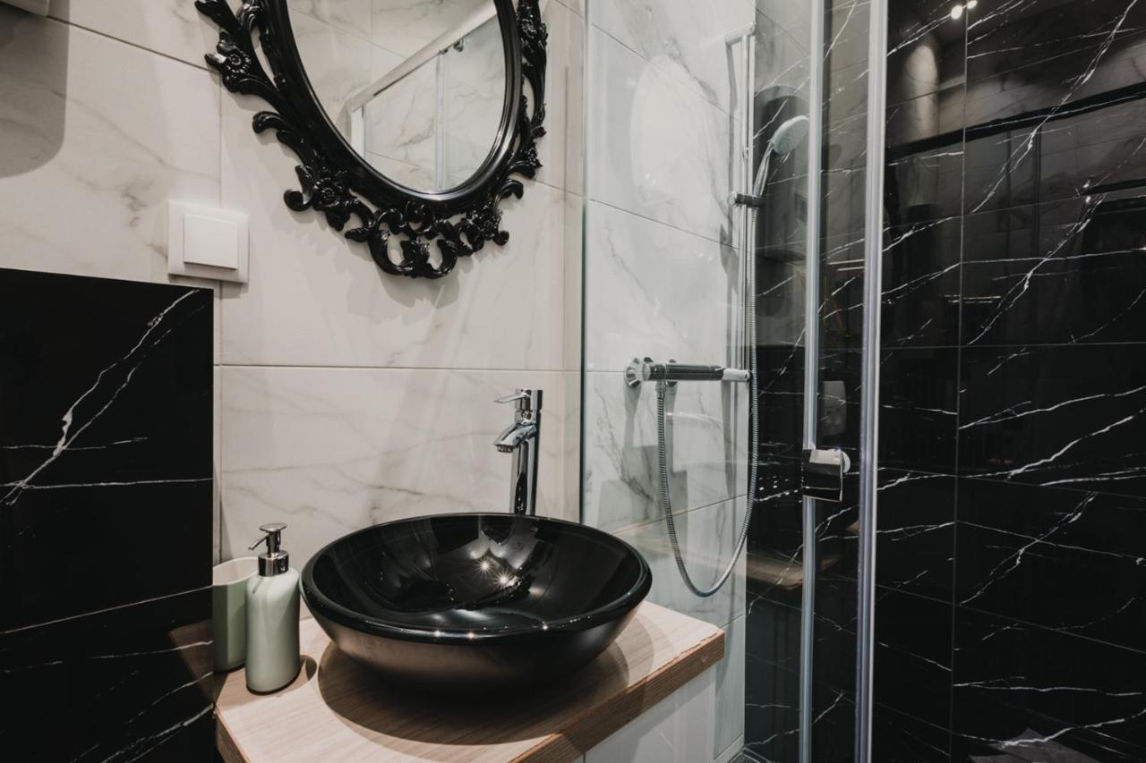 Zeus Design Apartments Lovely Home Wina Bagian luar foto