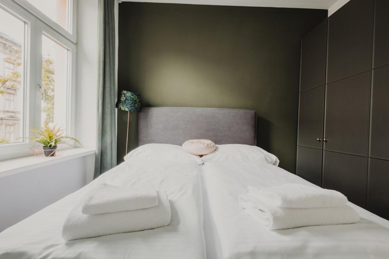 Zeus Design Apartments Lovely Home Wina Bagian luar foto