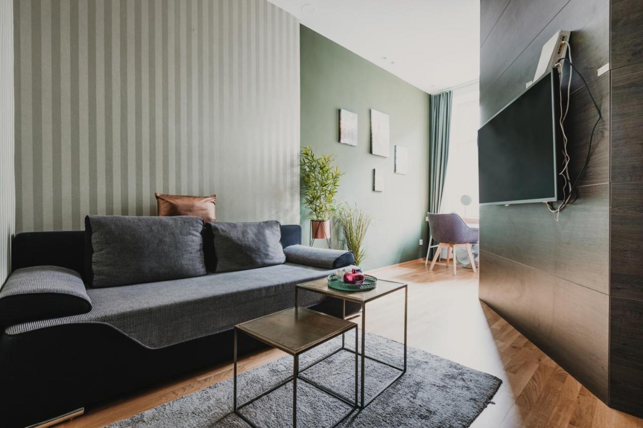 Zeus Design Apartments Lovely Home Wina Bagian luar foto