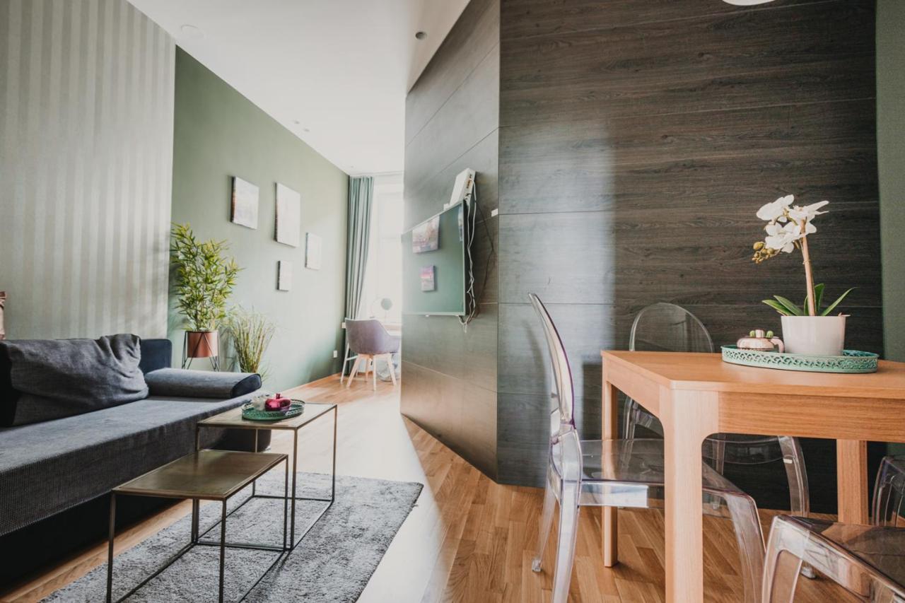 Zeus Design Apartments Lovely Home Wina Bagian luar foto